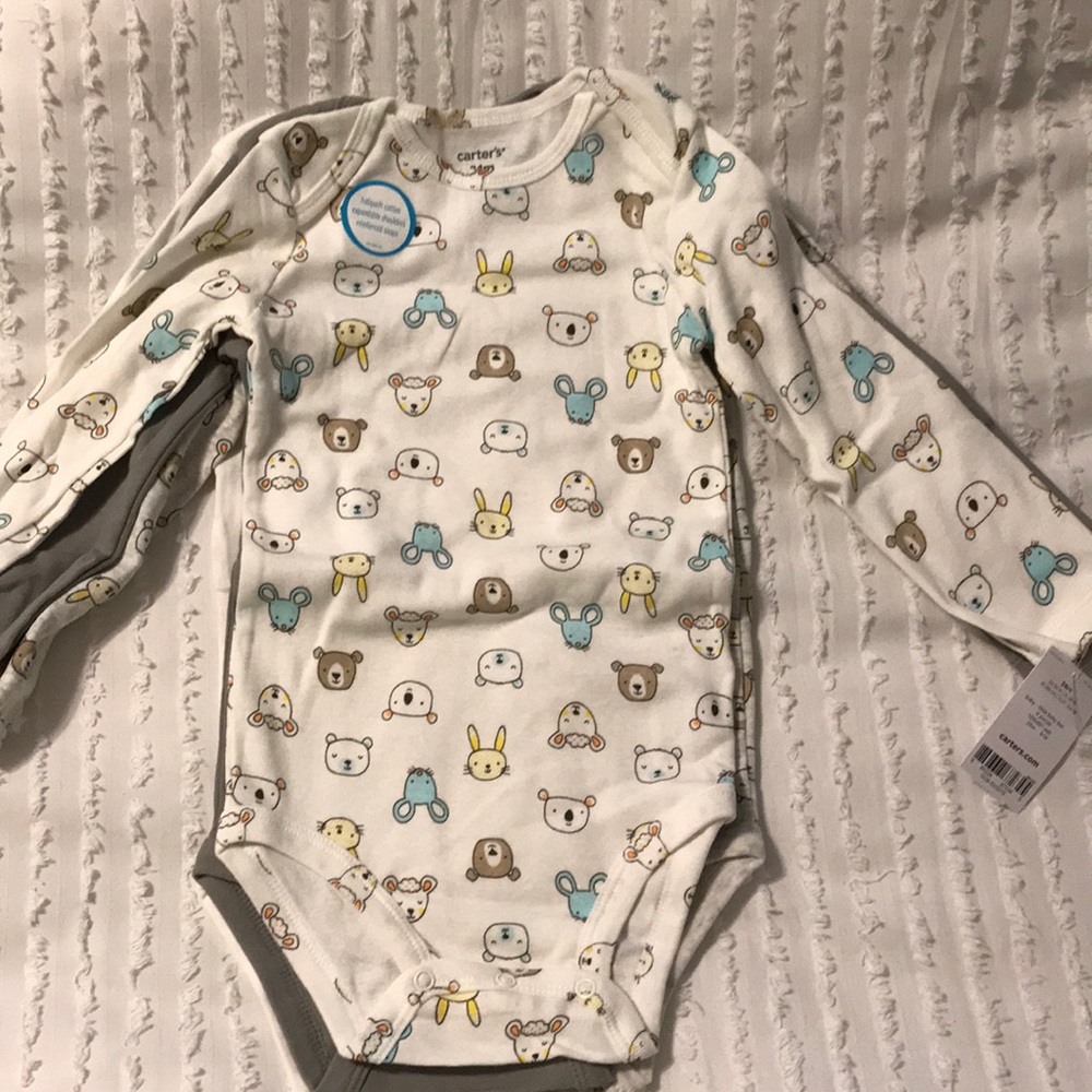 Set of NWT long sleeves bodysuits for boys